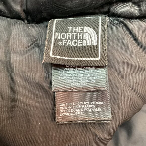 The North Face Womens 550 Down Puffer Vest Medium Black Nylon - Picture 7 of 12